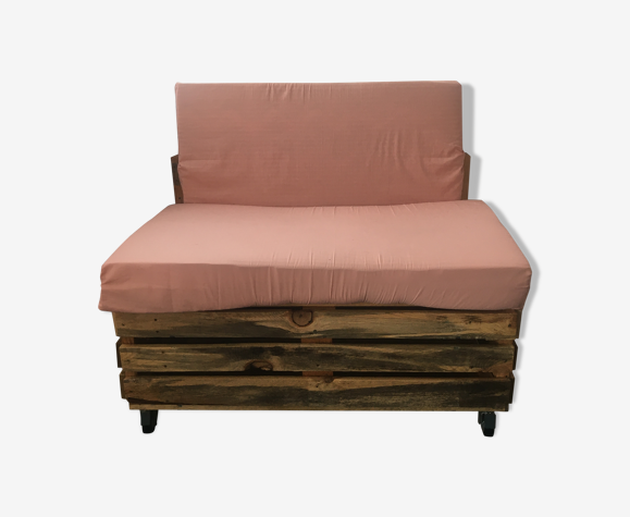 Wooden pallet sofa with trunk and LED lighting | Selency
