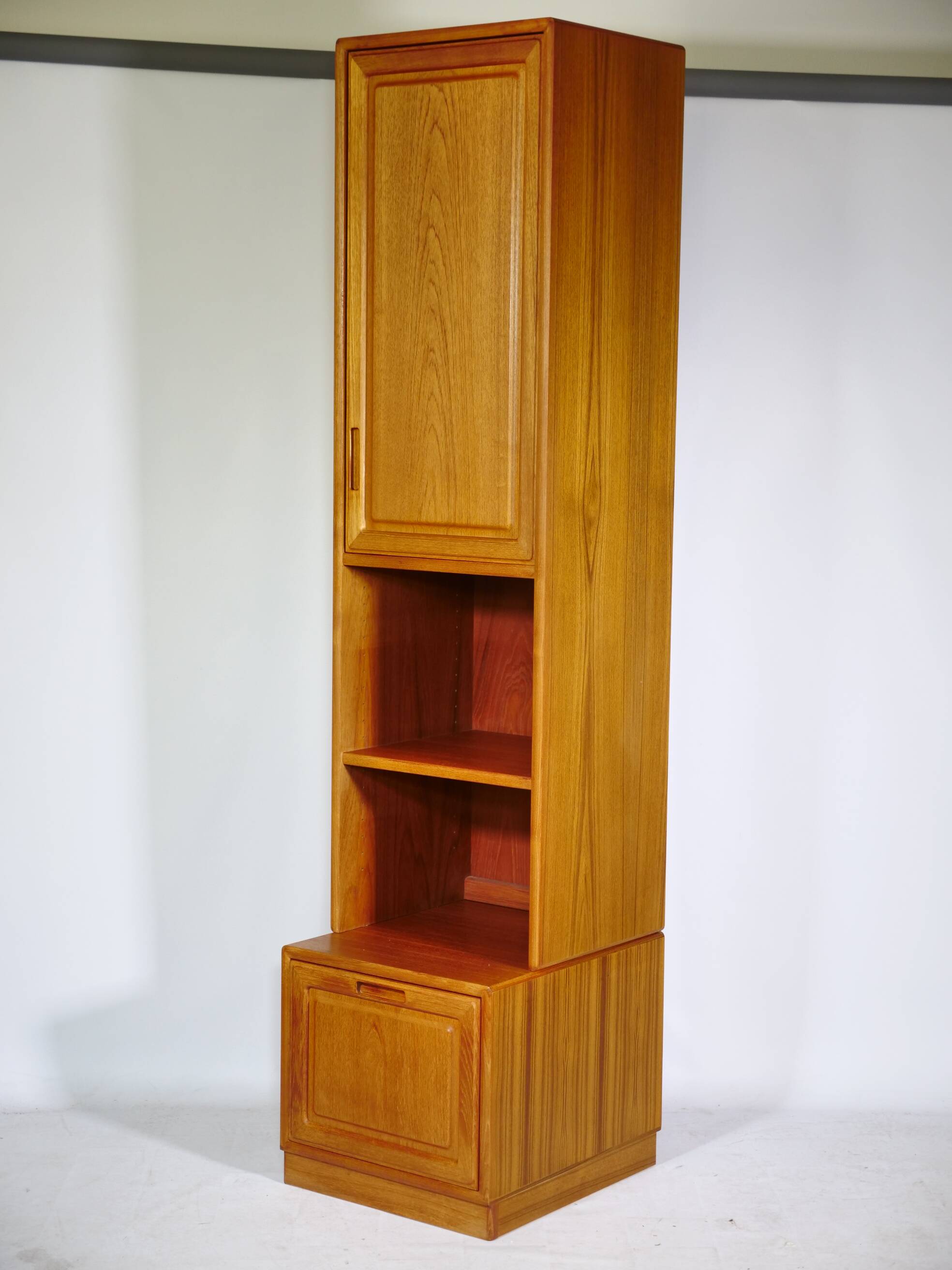 Meuble modulaire étroit en teck, étagère 3, design Skandi, années 1970