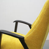Fauteuil des années 1950 en velours jaune, entièrement restauré