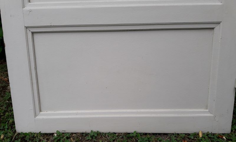 Porte vintage panneautée