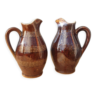 Pair of Renault sandstone pitchers pourers of the 7 dwarfs