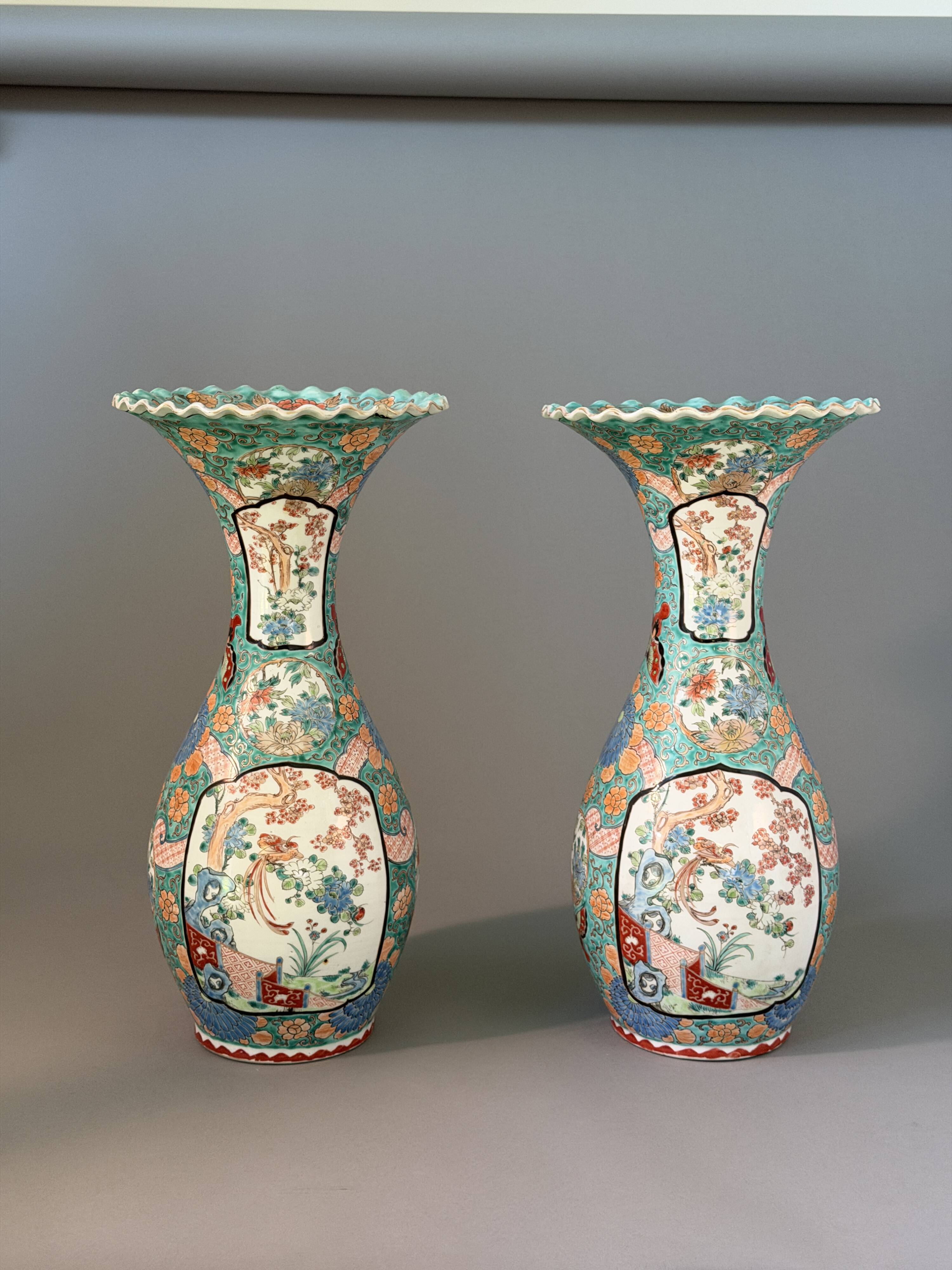 Pair of enamelled Japanese vases – Kutani, Japan, late 19th-early 20th century