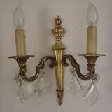 Paire française d'appliques murales double empire laiton avec gouttes de cristal diamant