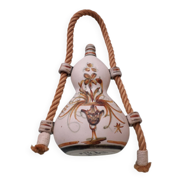 Quimper Kéraluc faience flask
