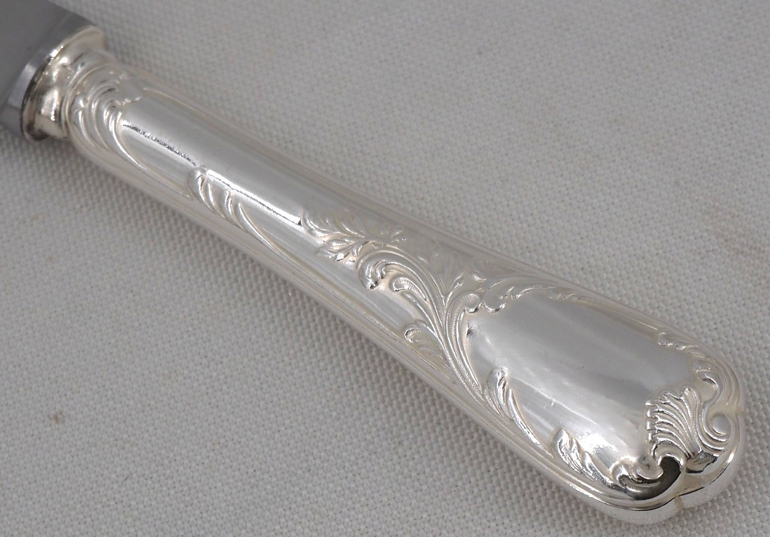 Christofle Marly, 6 table knives, silver-plated, in excellent condition.