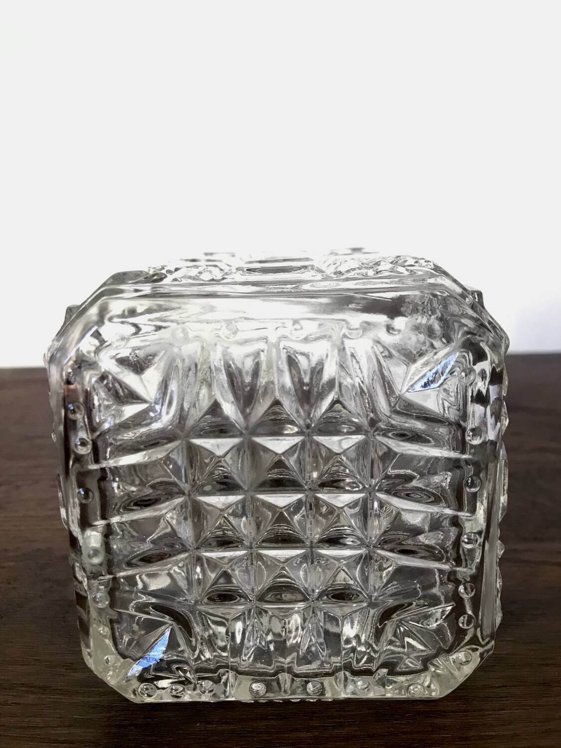 Glass whiskey decanter
