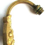 Art Deco wall light gilded bronze carved with cherries, pink tulip Rose in pink glass paste