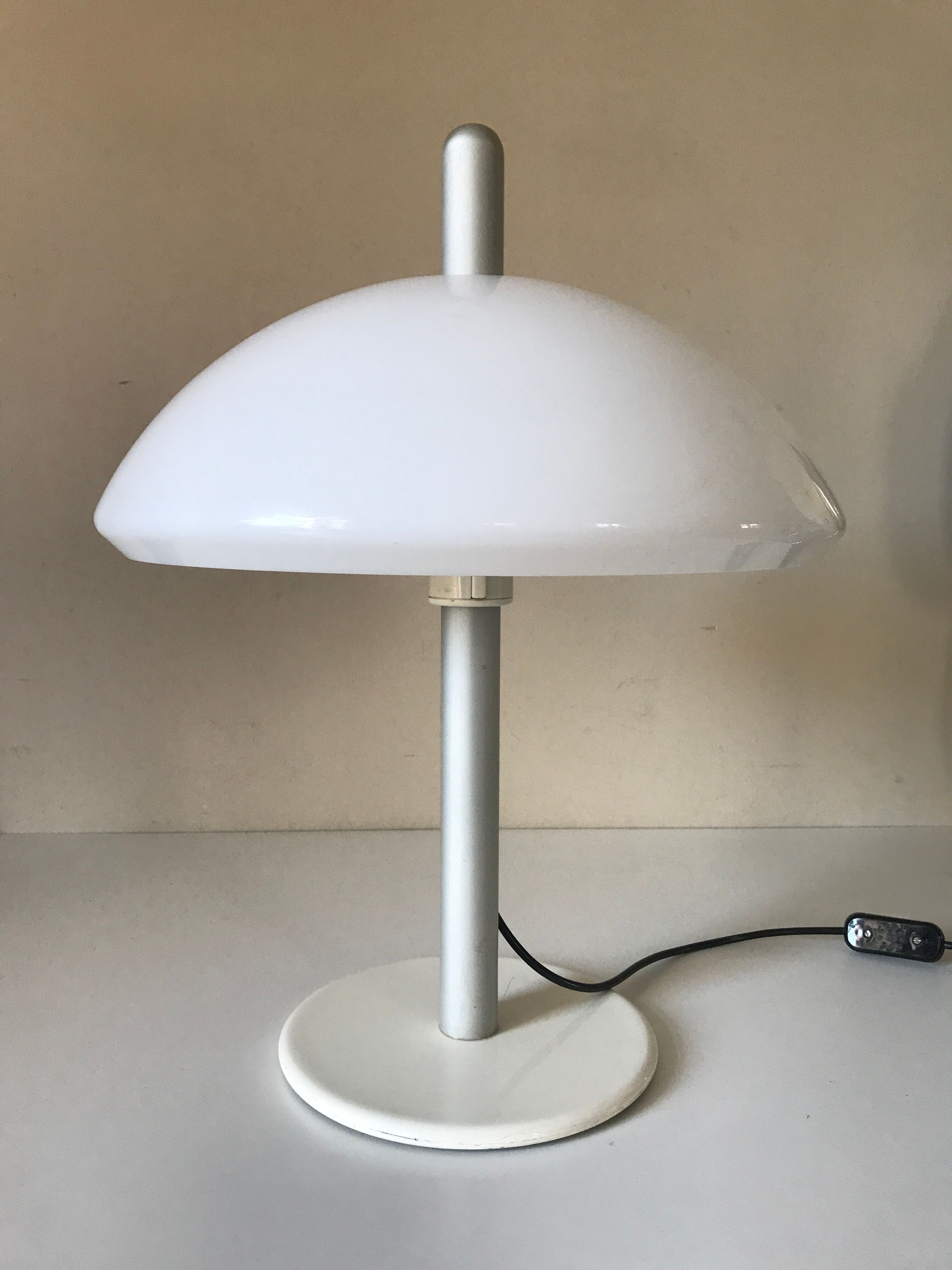 Guzzini lamp vintage design 70-80s