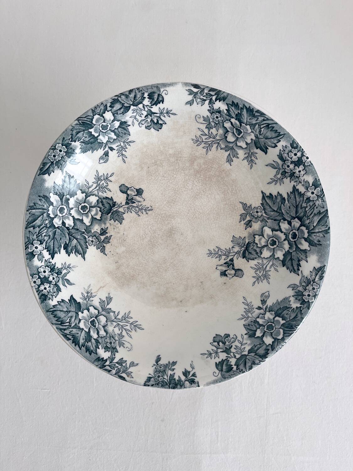 Ironware fruit bowl “Marie Louise” Saint Amand and Hamage