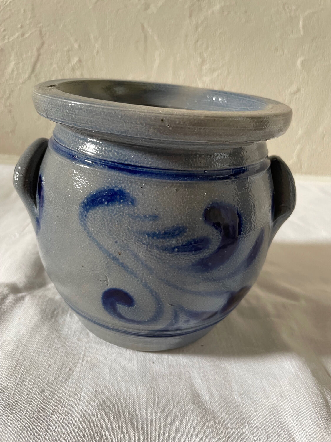 Alsace stoneware pot
