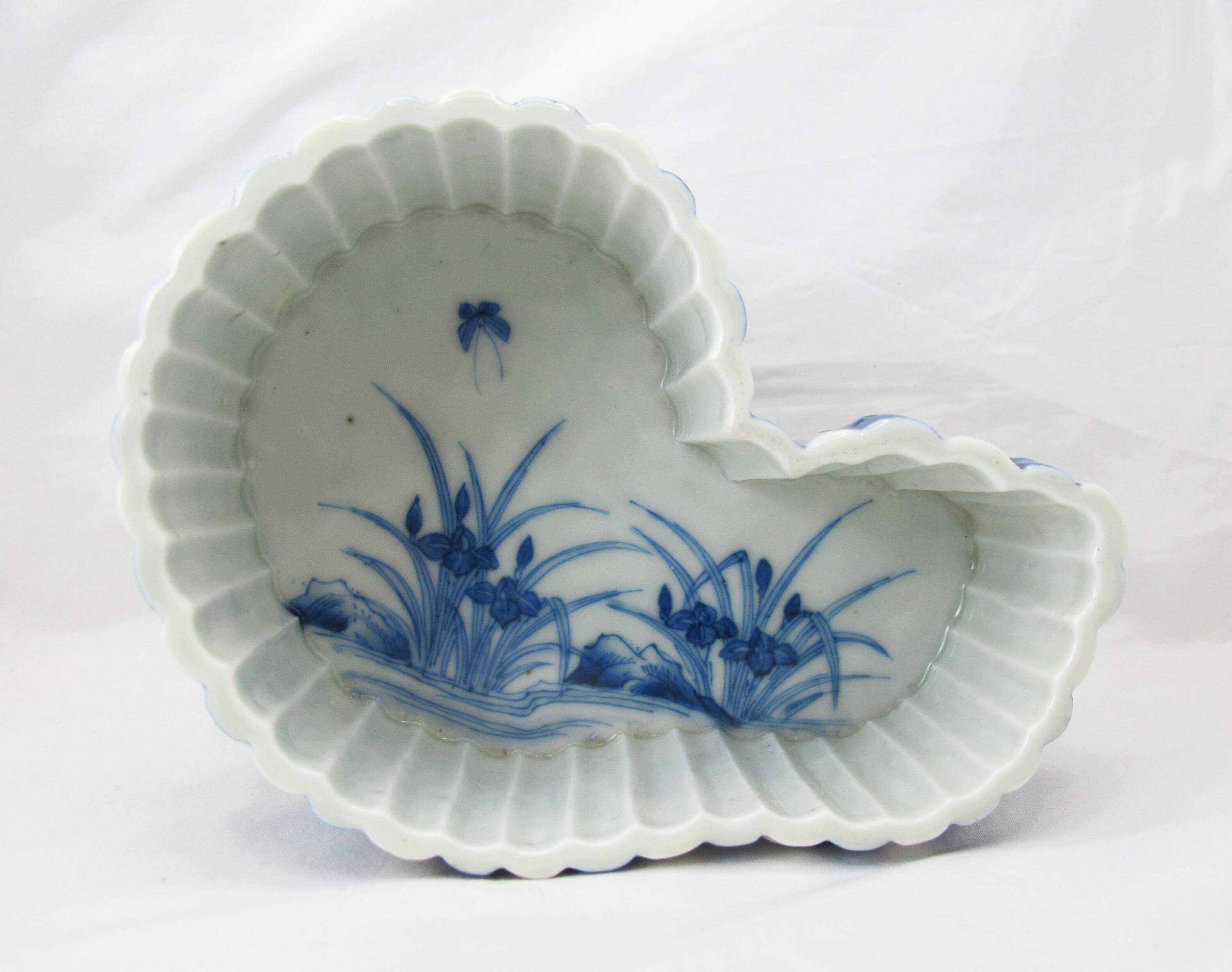 Old Chinese or Japanese blue and white porcelain planter from the late 19th or early 20th century