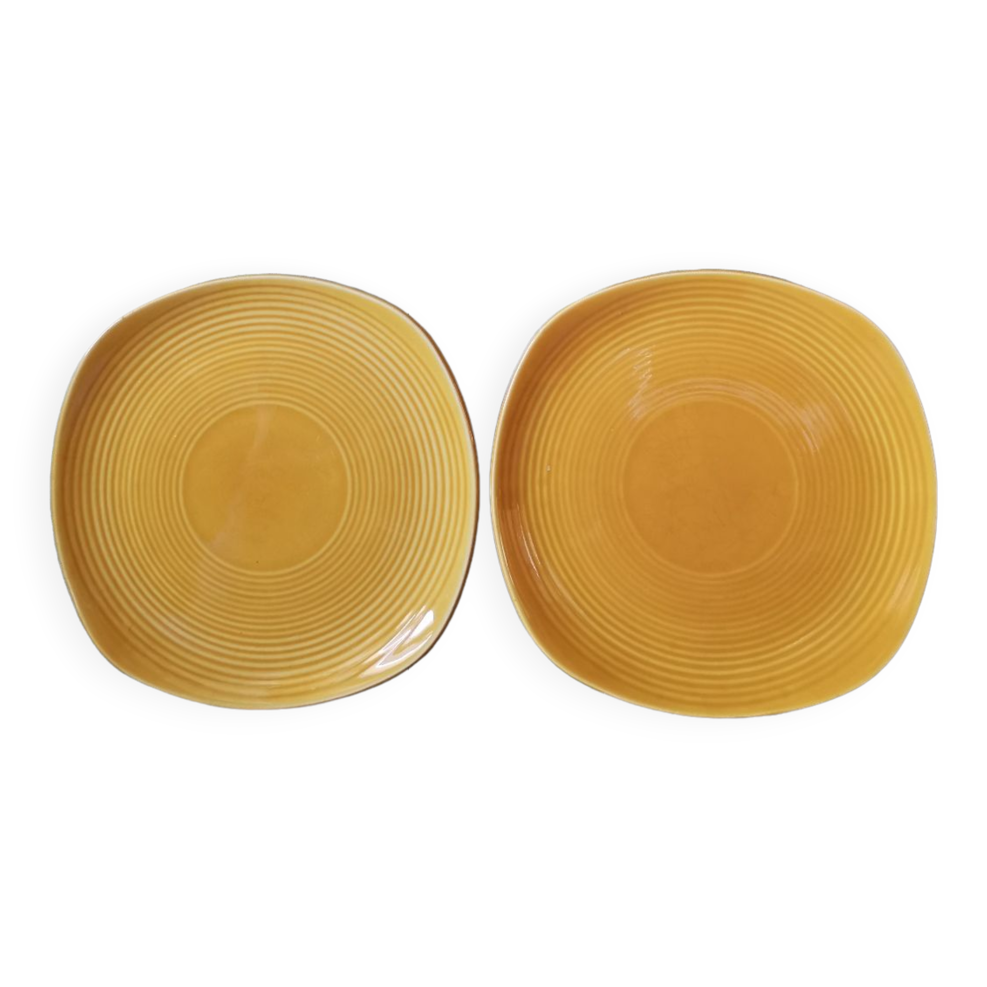 Set of 2 vintage yellow barbotine plates Sarreguemines France