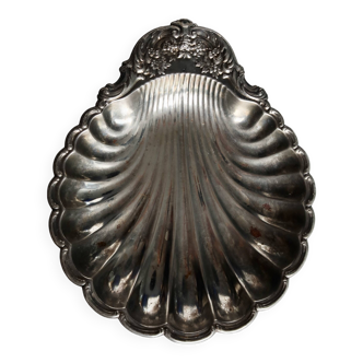 Large vintage shell dish in shiny silver metal