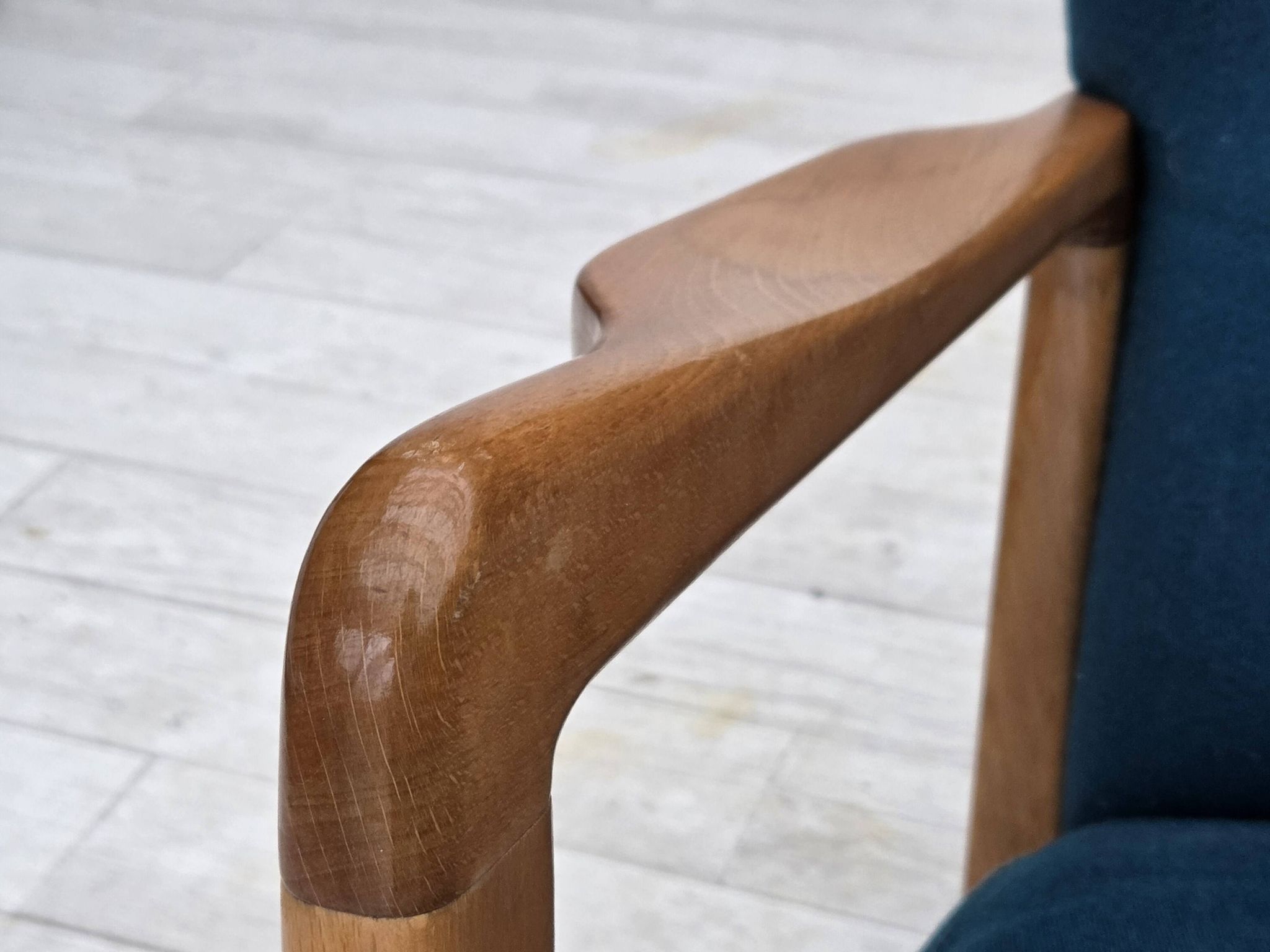 1970s, Danish armchair by Fritz Hansen, furniture wool, beech wood.
