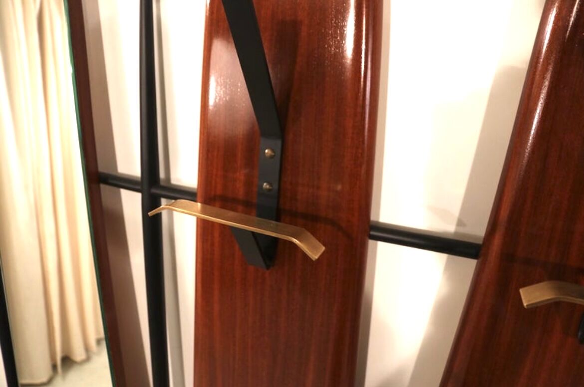 Mirrored italian coat and hat rack