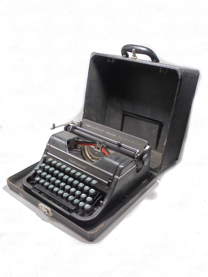 Underwood Universal Typewriter
