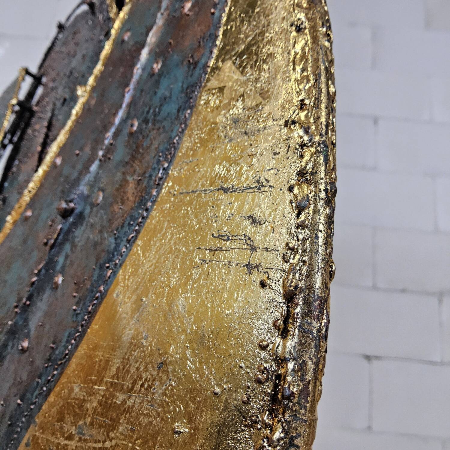 Unique large metal Thai art sculpture floor lamp goldleaf