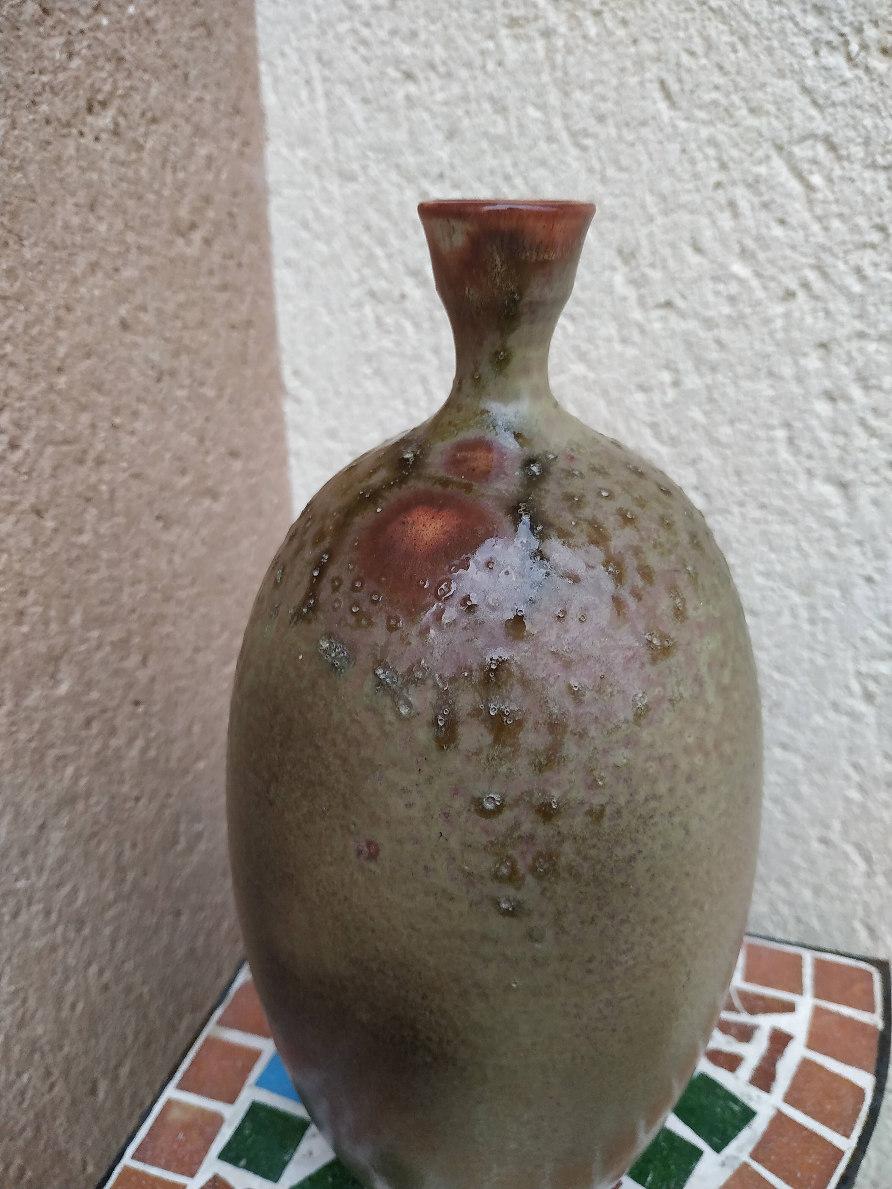 Design bottle in enamelled sandstone in the taste of Suzanne ramie