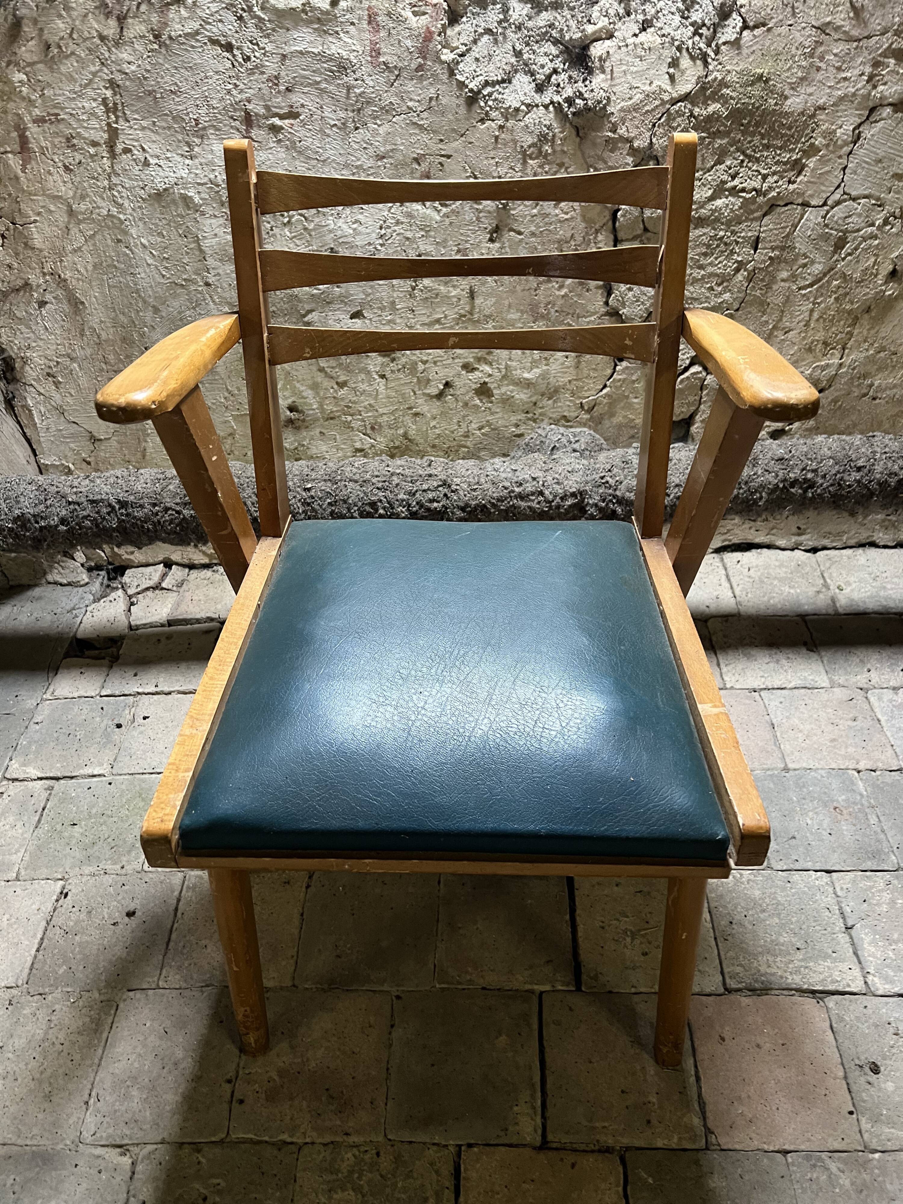 Pair of vintage modernist armchairs from the 50s