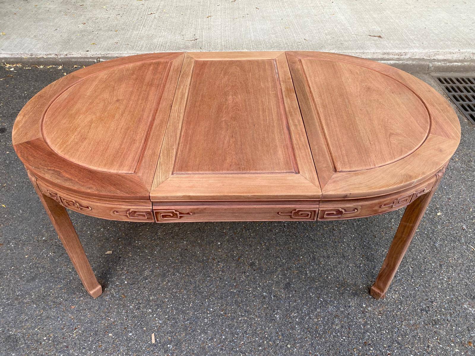 Table à manger ronde extensible décapé en bois massif brut chinois Ming 196