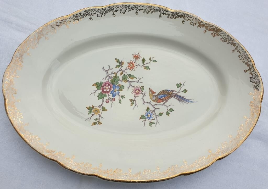 Vintage oval bird bird adorned Opalor dish