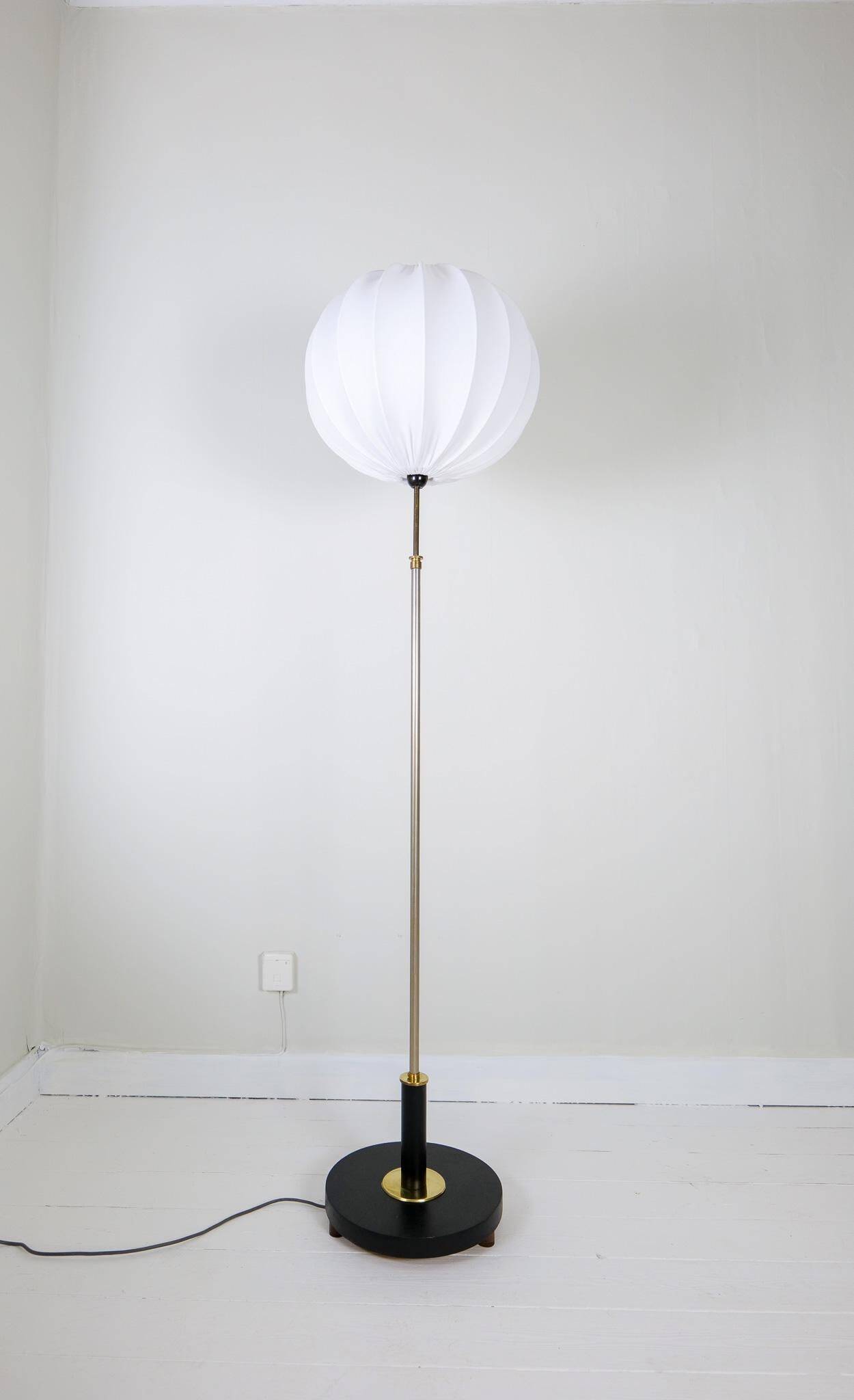 Art Deco Floor Lamp in Brass with Blackened Wood, 1940s