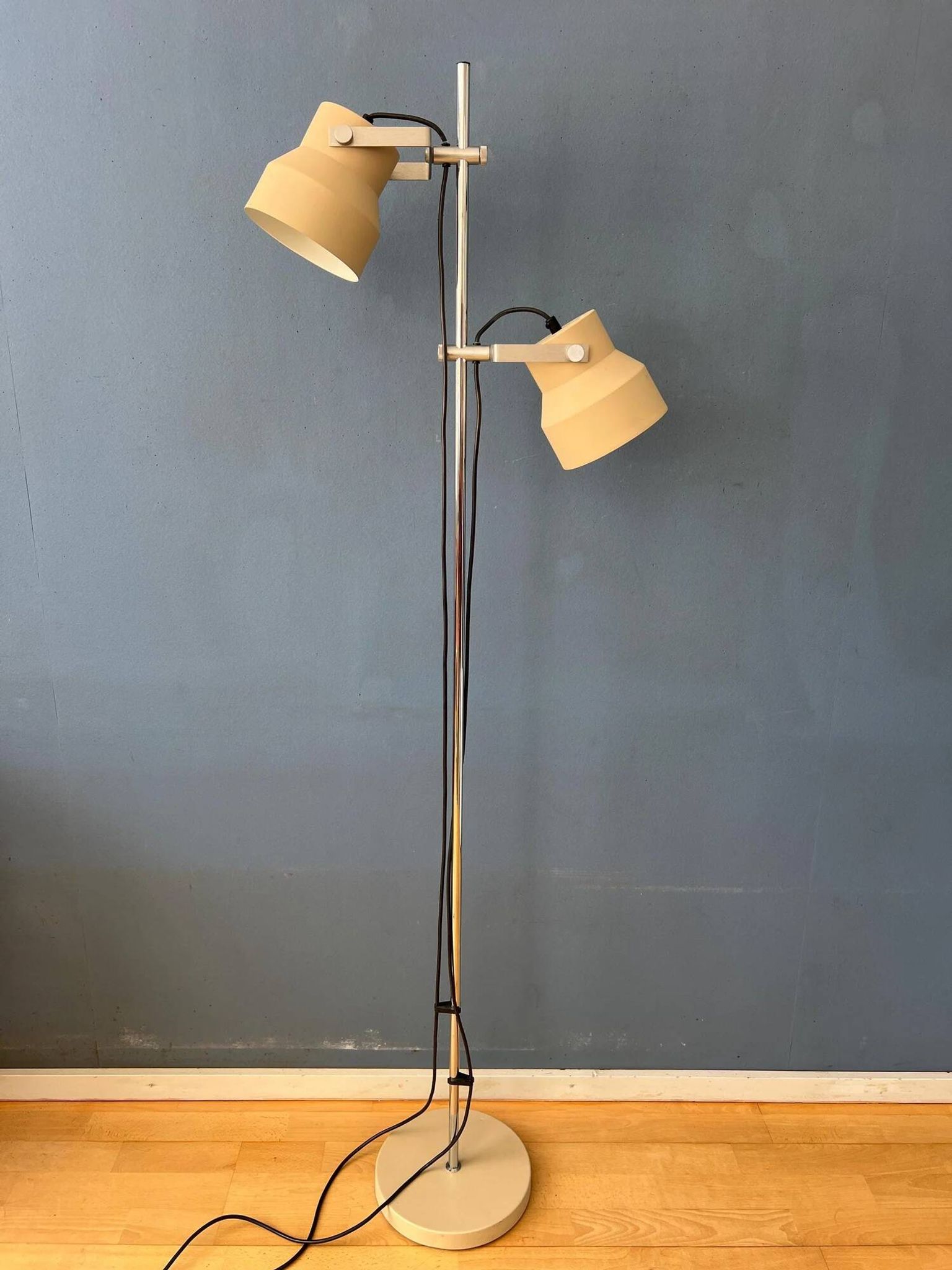 Lampadaire beige Dijkstra de style Space Age du milieu du siècle