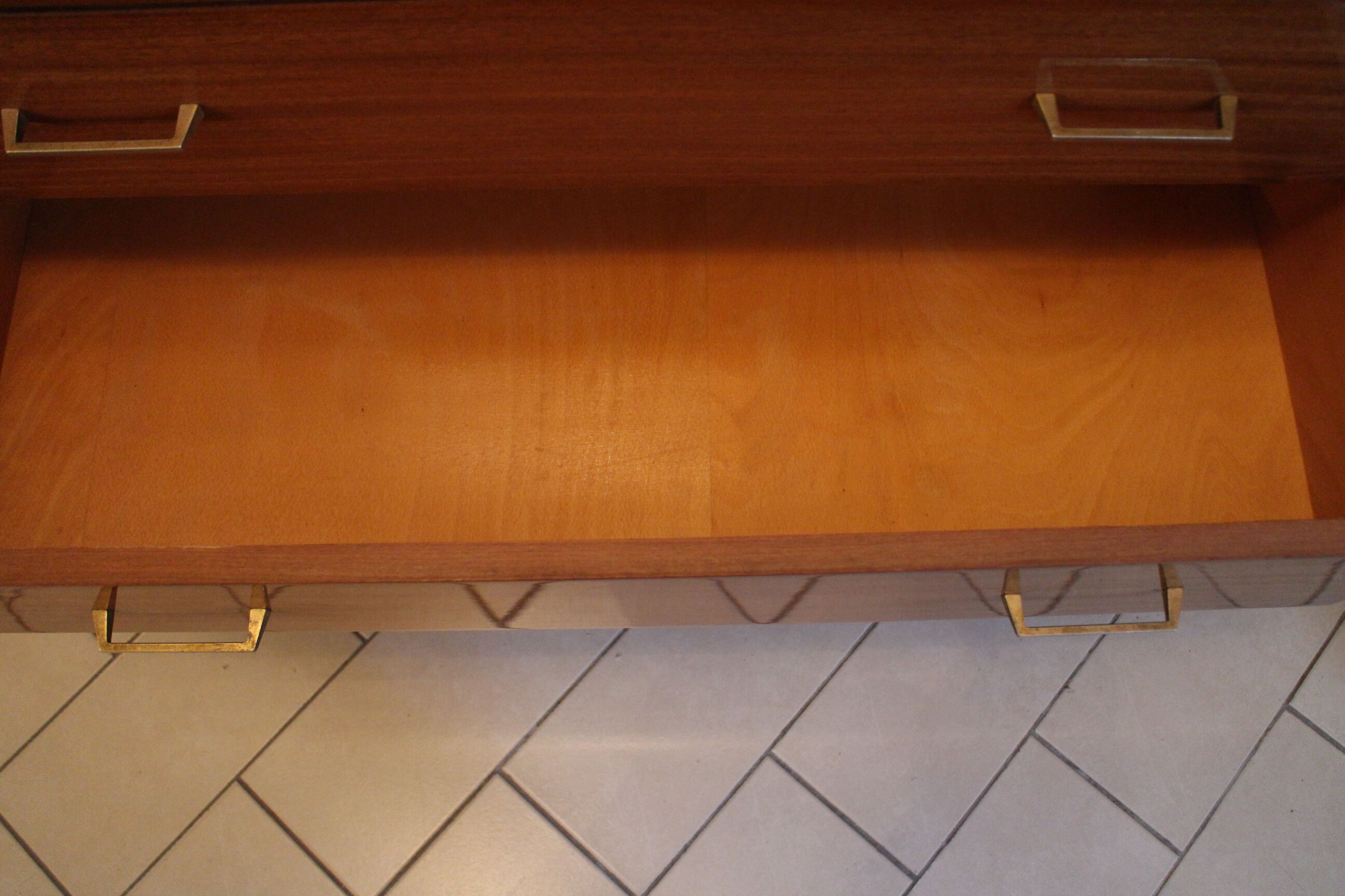 Vintage chest of drawers