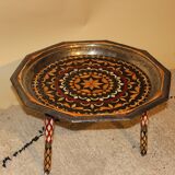 Decorative tripod top