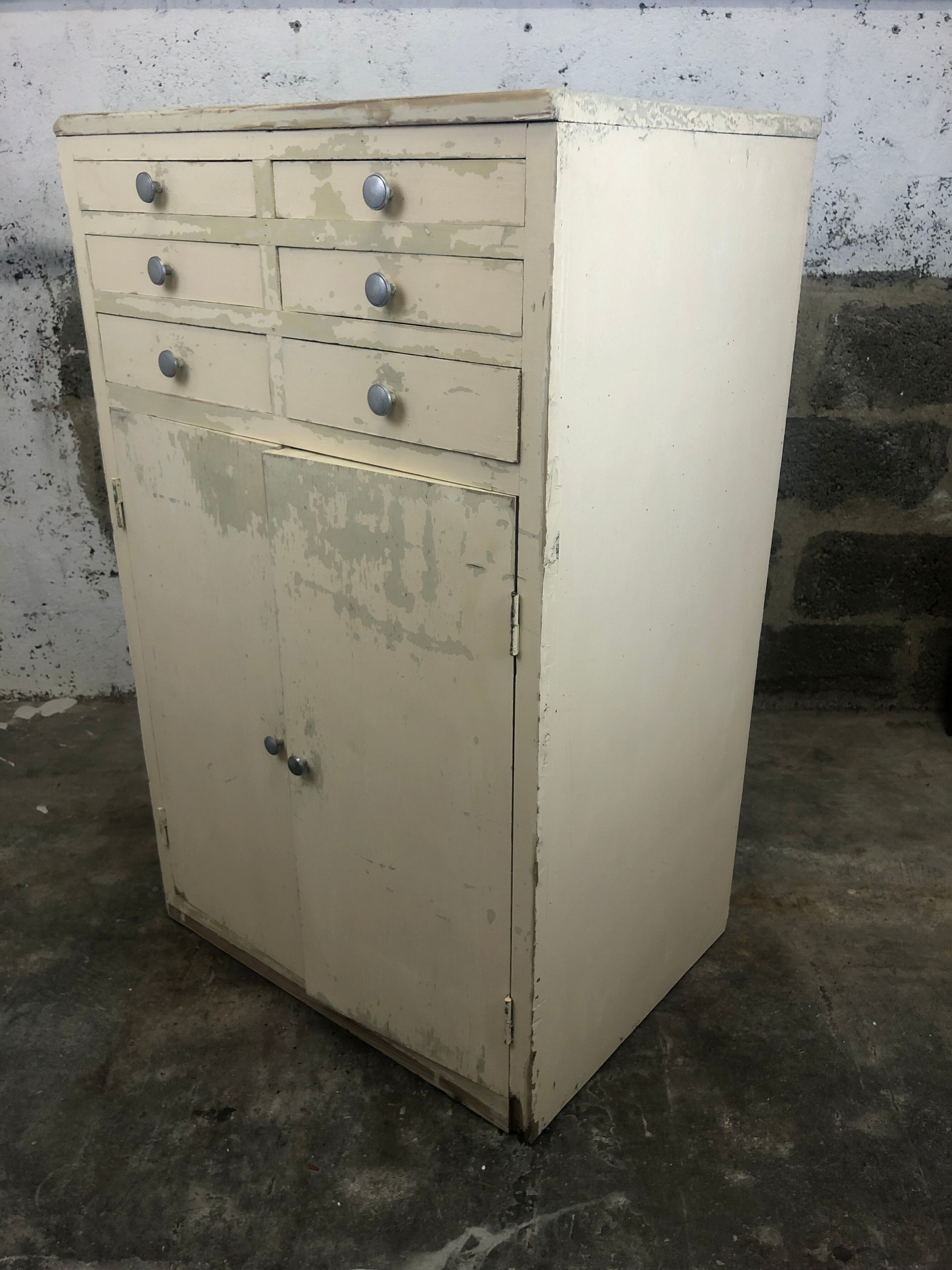 Loom cabinet with drawers and cupboard