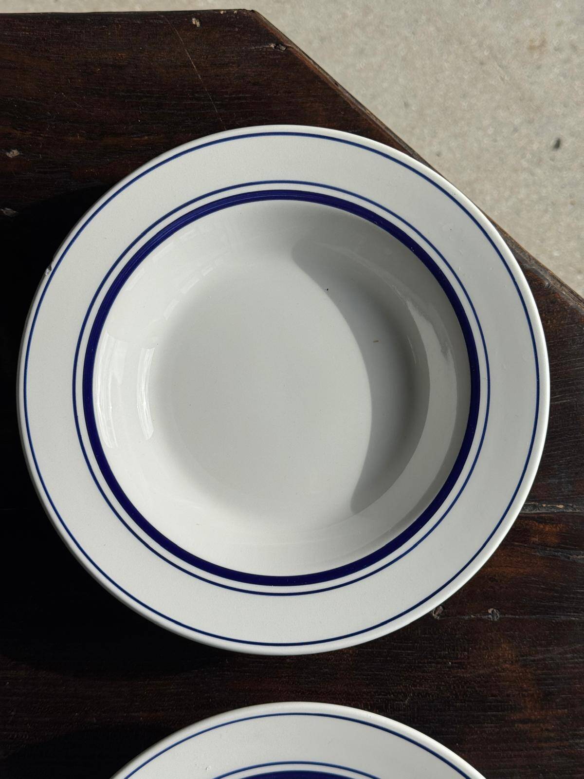 Set of 4 Italian deep plates Ceramica Quadrifoglio with blue rim D22