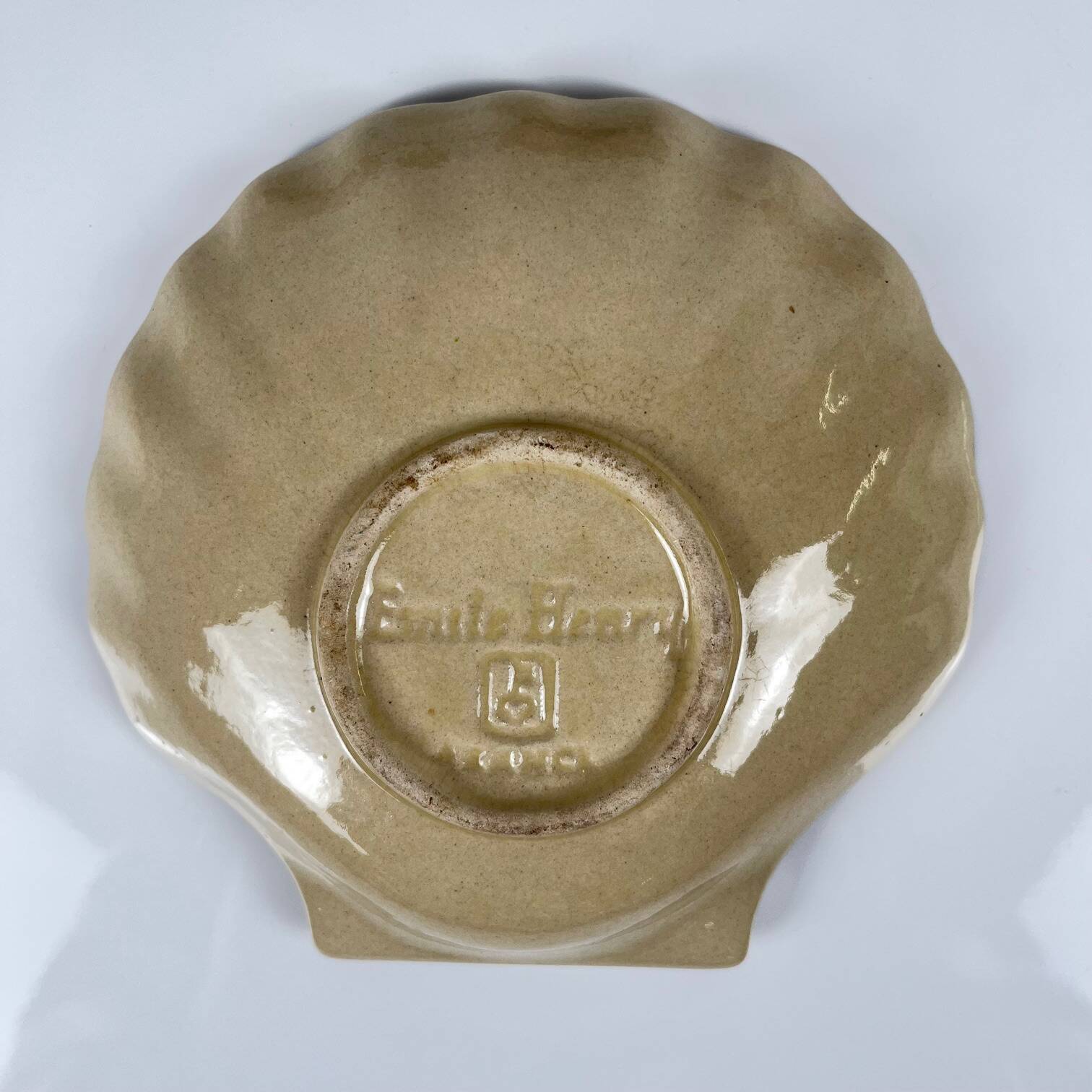 Set of 6 ceramic scallop shells by E. Henry, 1960