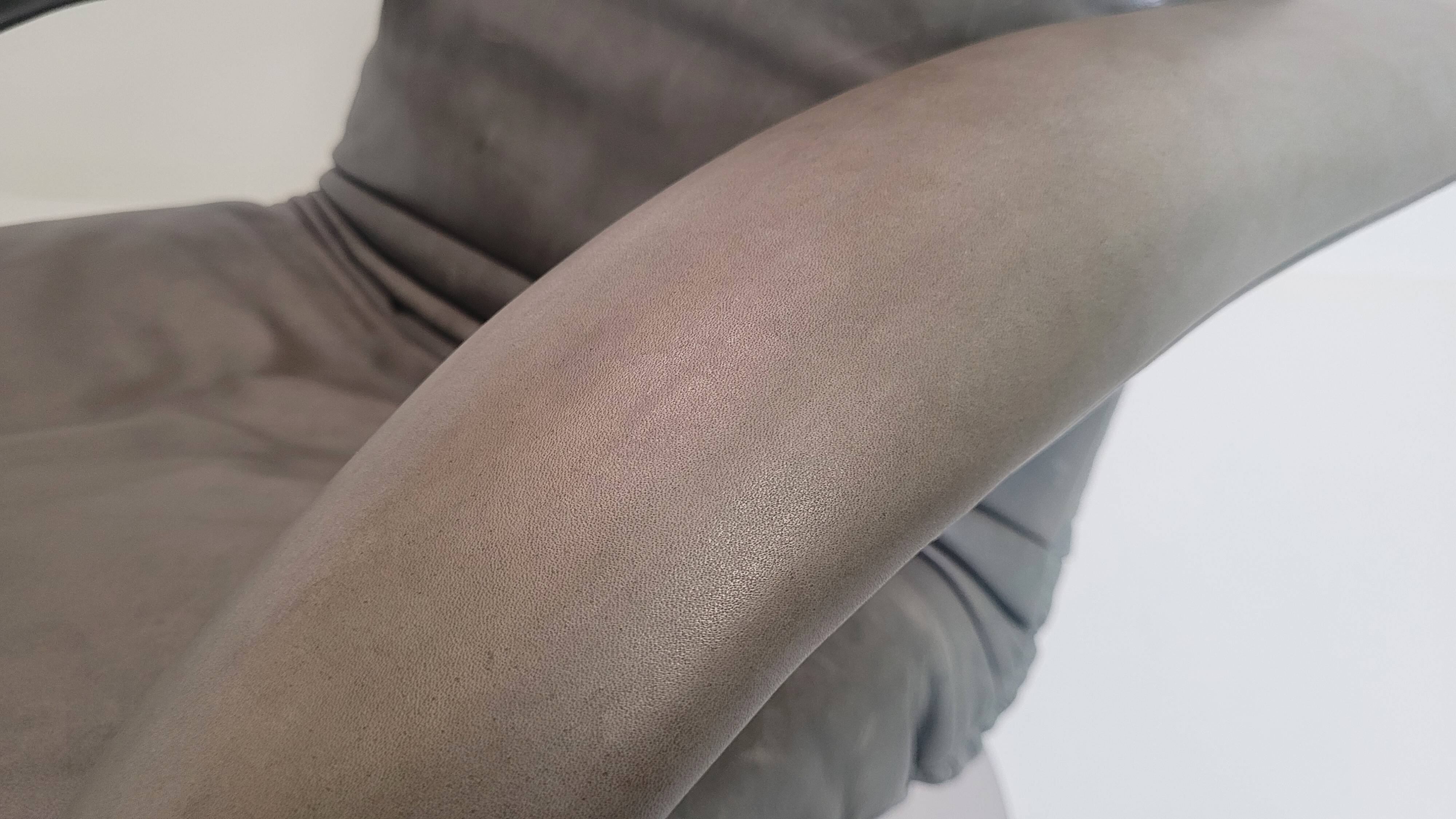 Jori Yoga Recliner – Mono-Move