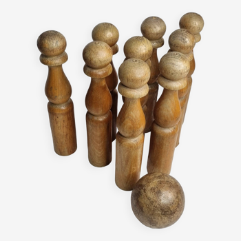 Ancien jeu de quilles en bois tourné, 30 cm