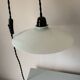 Paire de suspensions vintage en opaline blanche