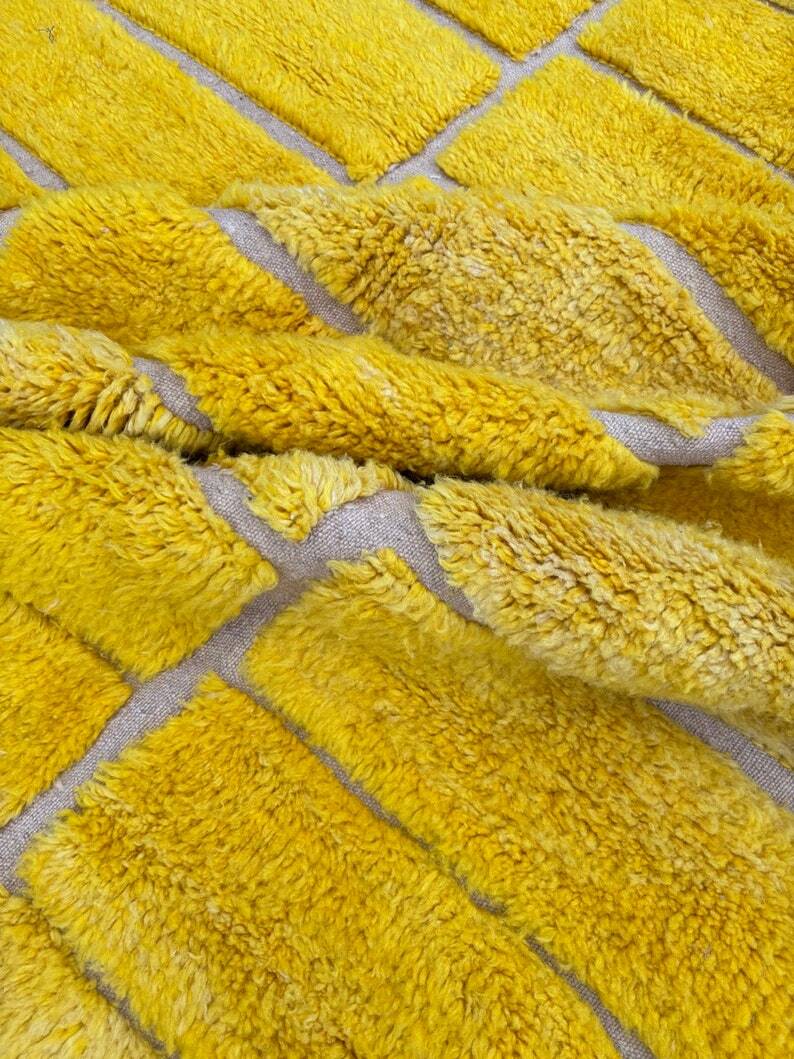 Moroccan handmade rug 250cmx150cm