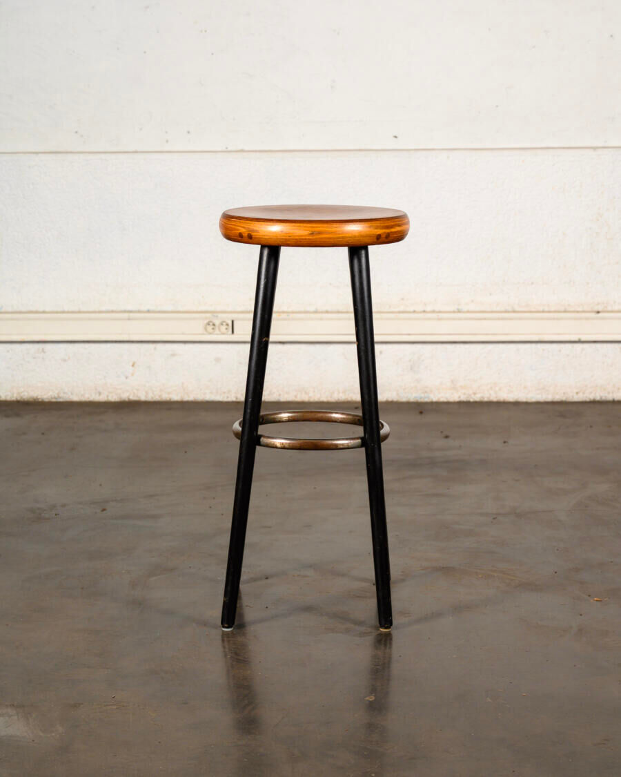 Tabouret de bar en bois et métal