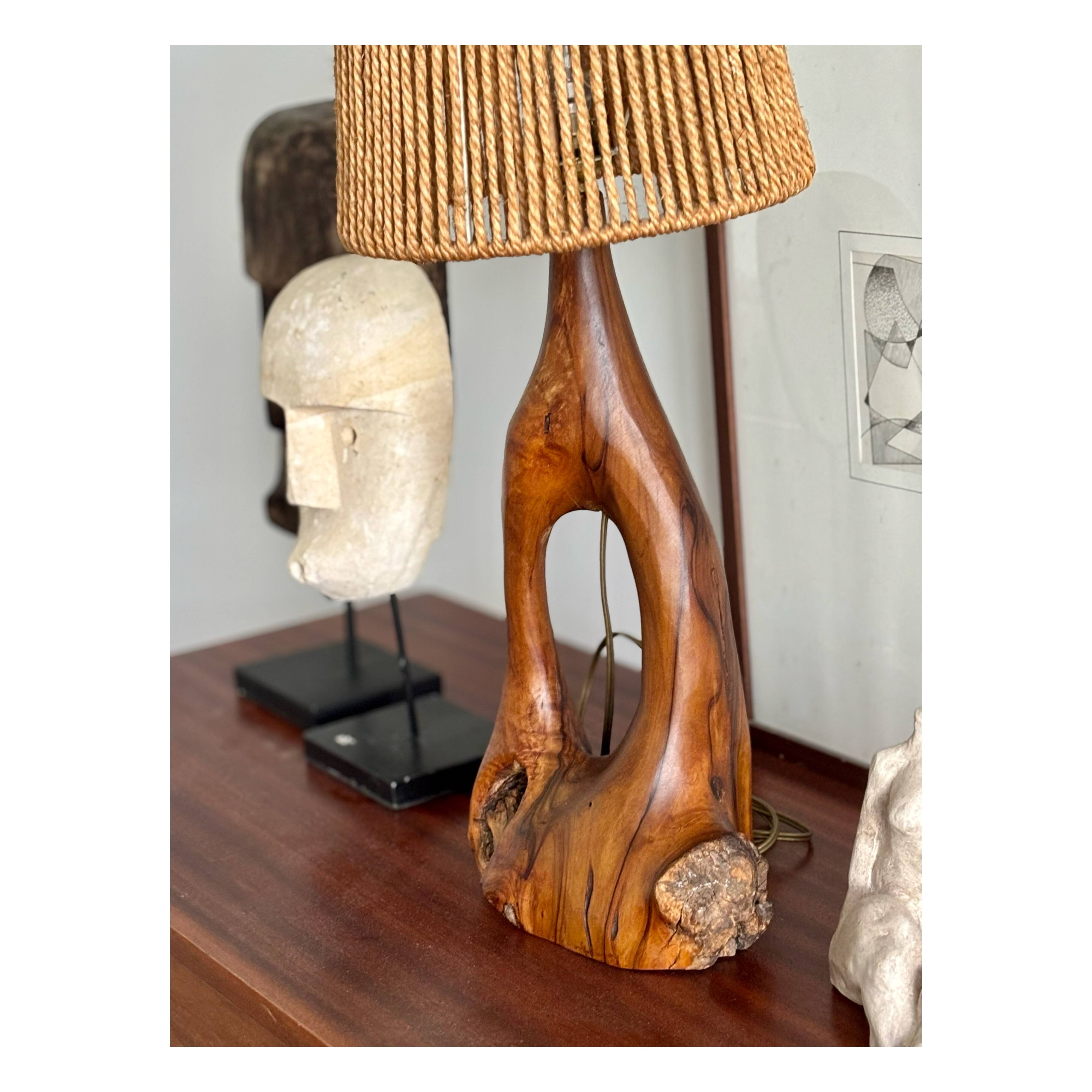 Lampe en bois vintage