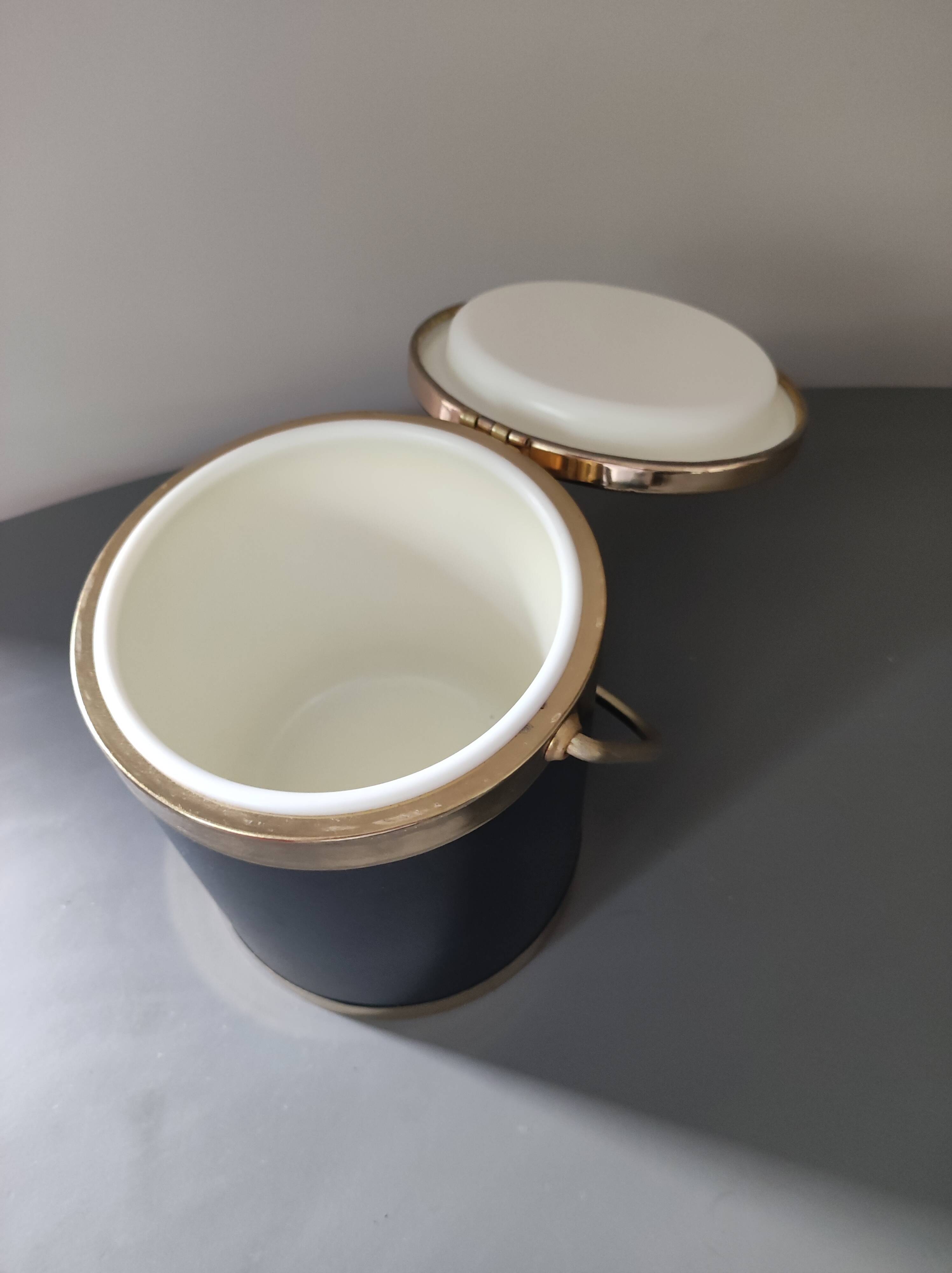 Ice bucket ice cubes decoration imitation black metal gold vintage