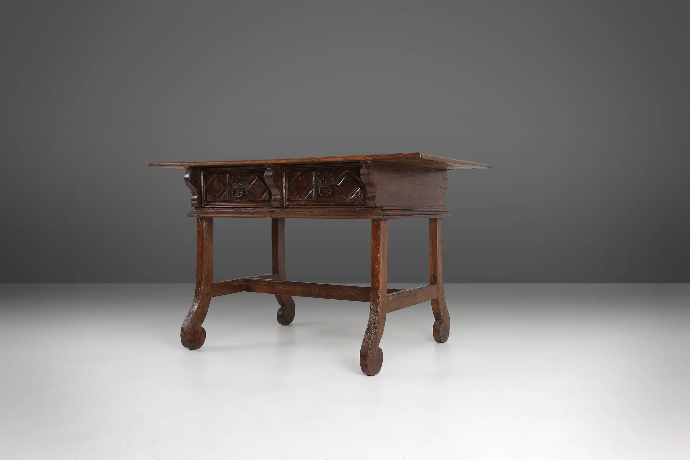Antique oak Spanish console table with handcrafted drawers, 18th century