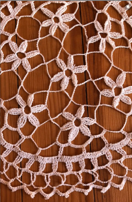 Handmade cotton placemat in new condition diameter 28 cm