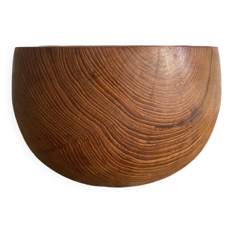 Centerpiece, wood