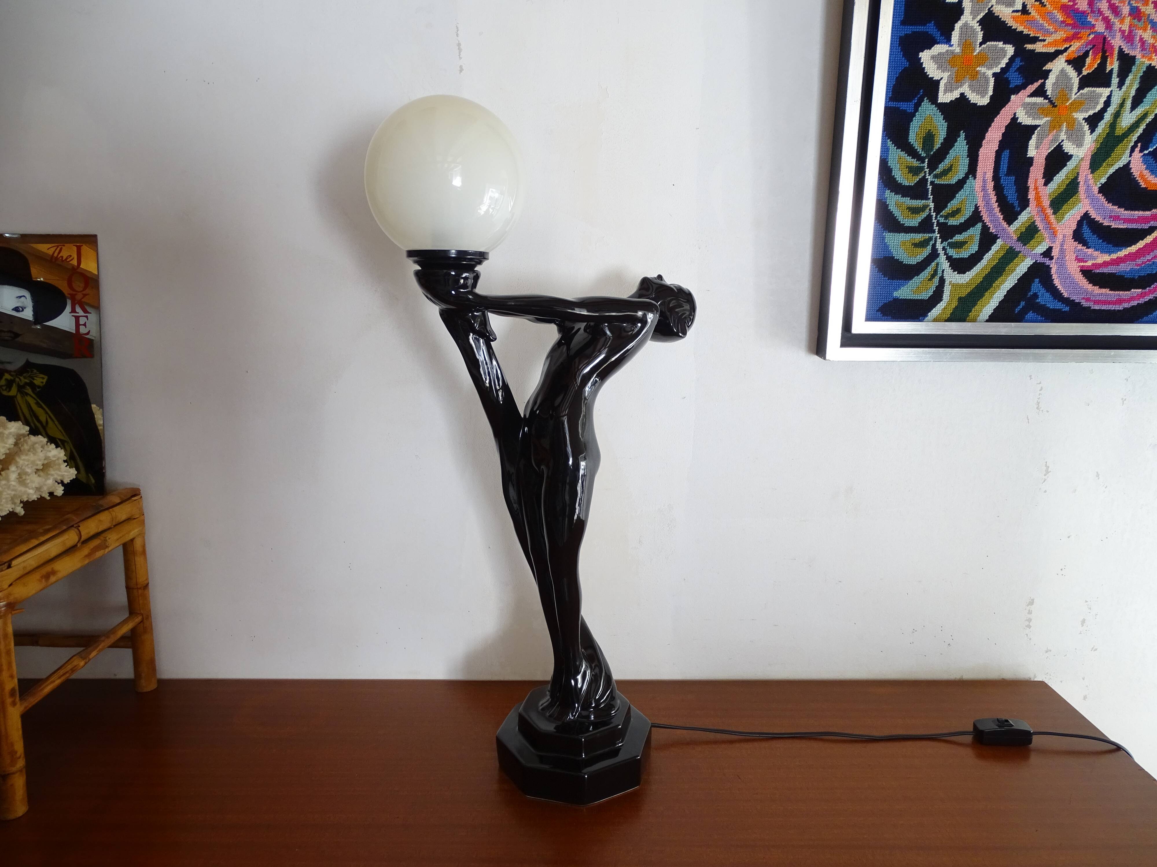 Lampe danseuse nue design 70's 80's- art déco globe boule
