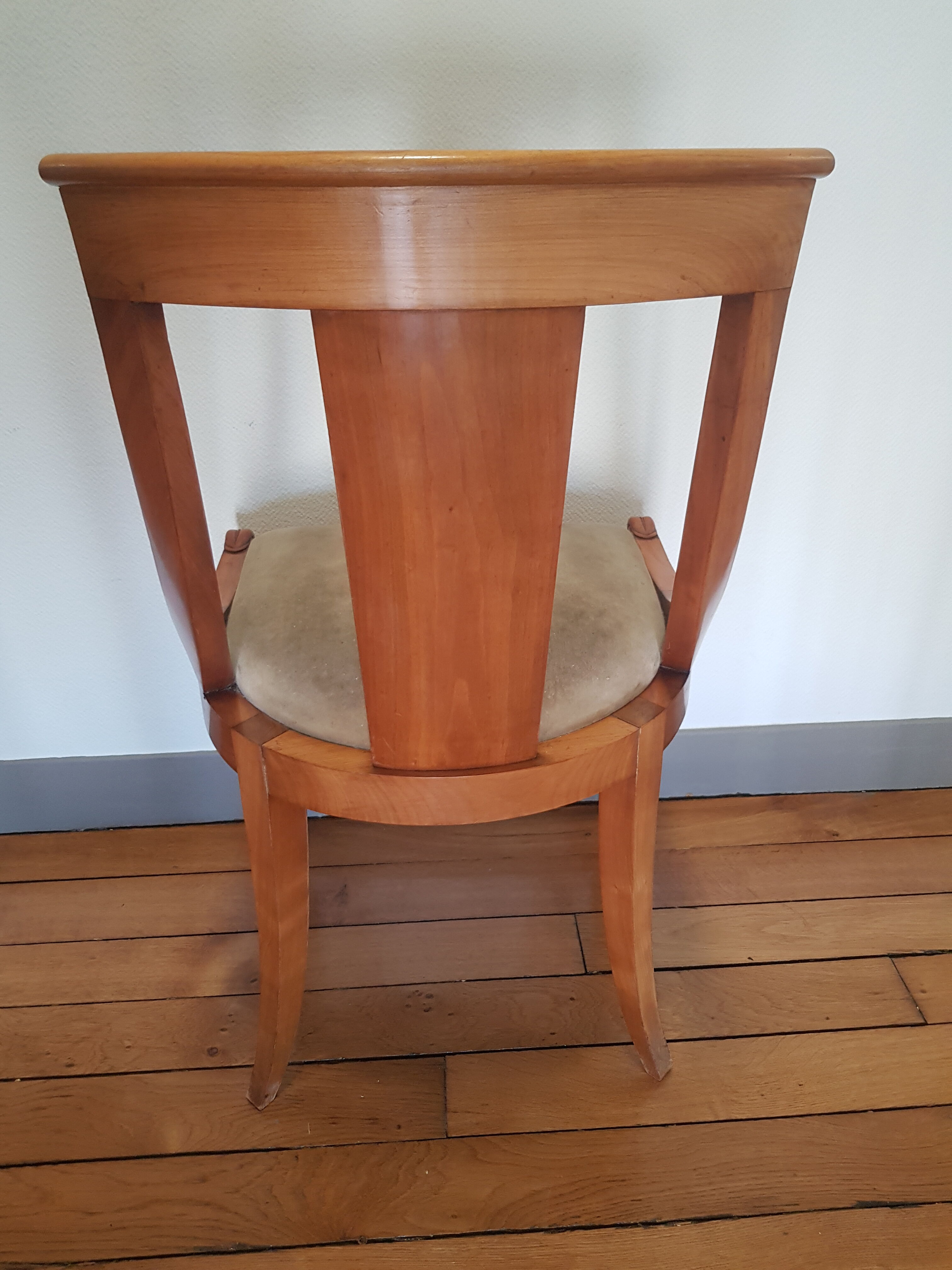 Art deco gondola chair