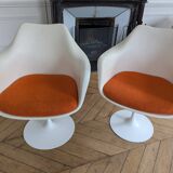 Pair of Tulip Knoll Saarinen armchairs