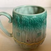 Tasse mug barbotine asperges