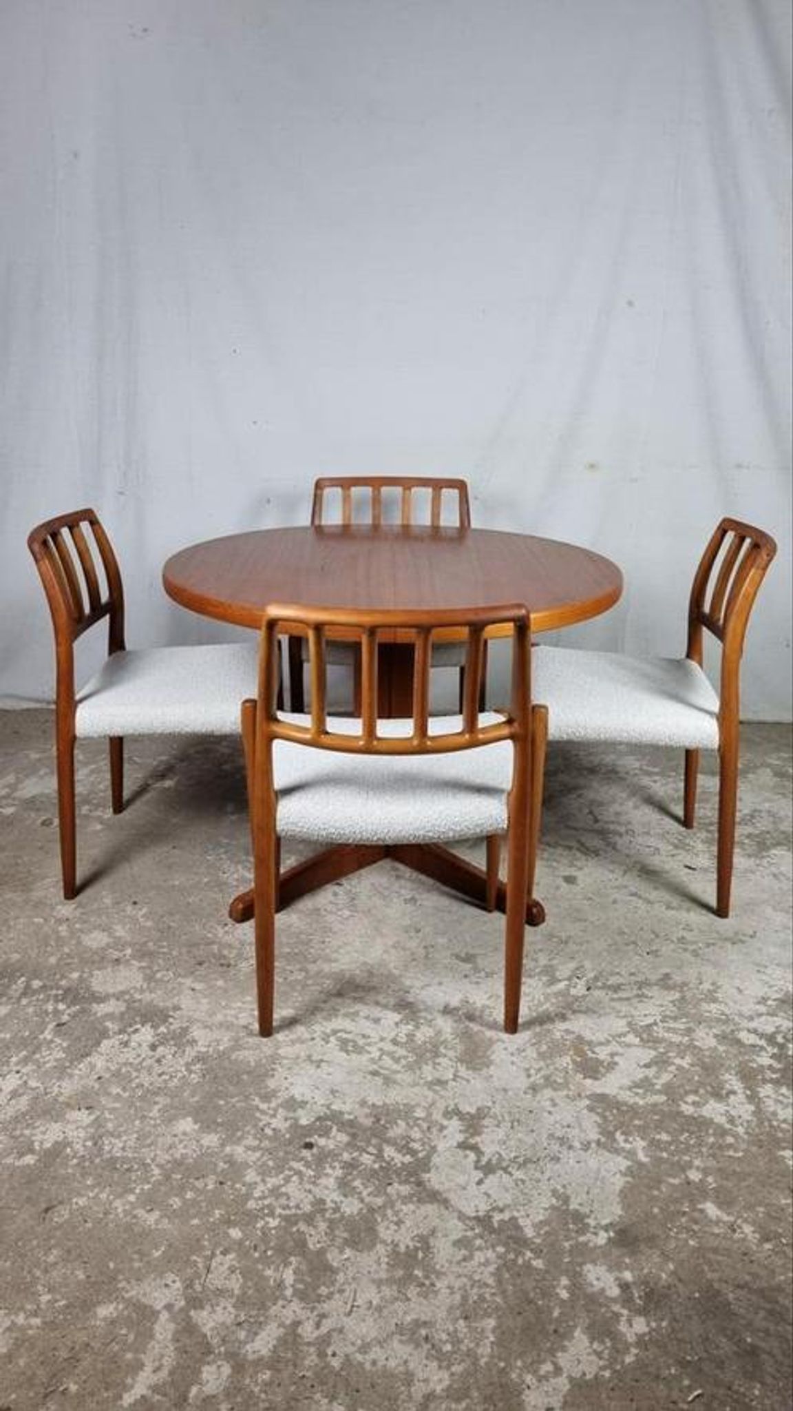 Lot de 4 chaises vintage Niels Otto Møller modèle n°83 1970