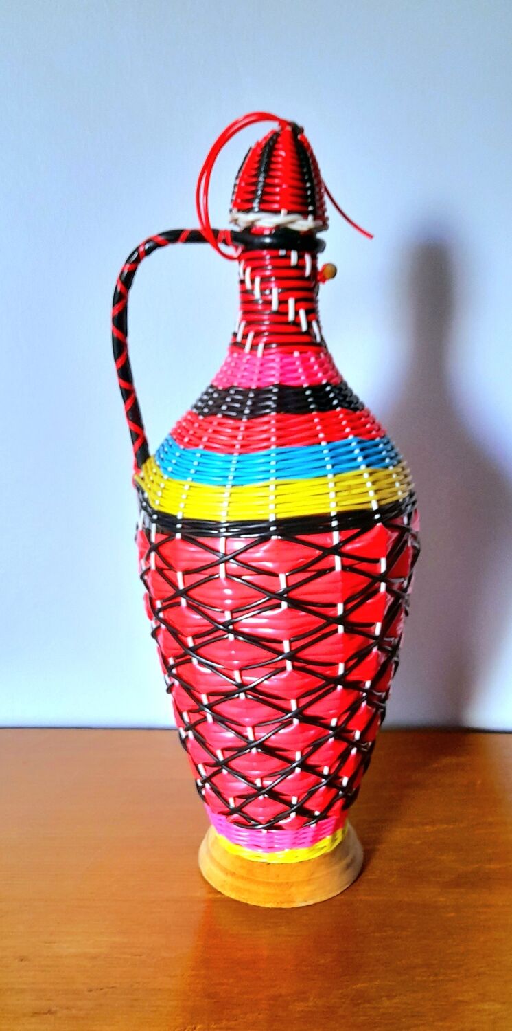 Set of 2 bottles scoubidous 60s
