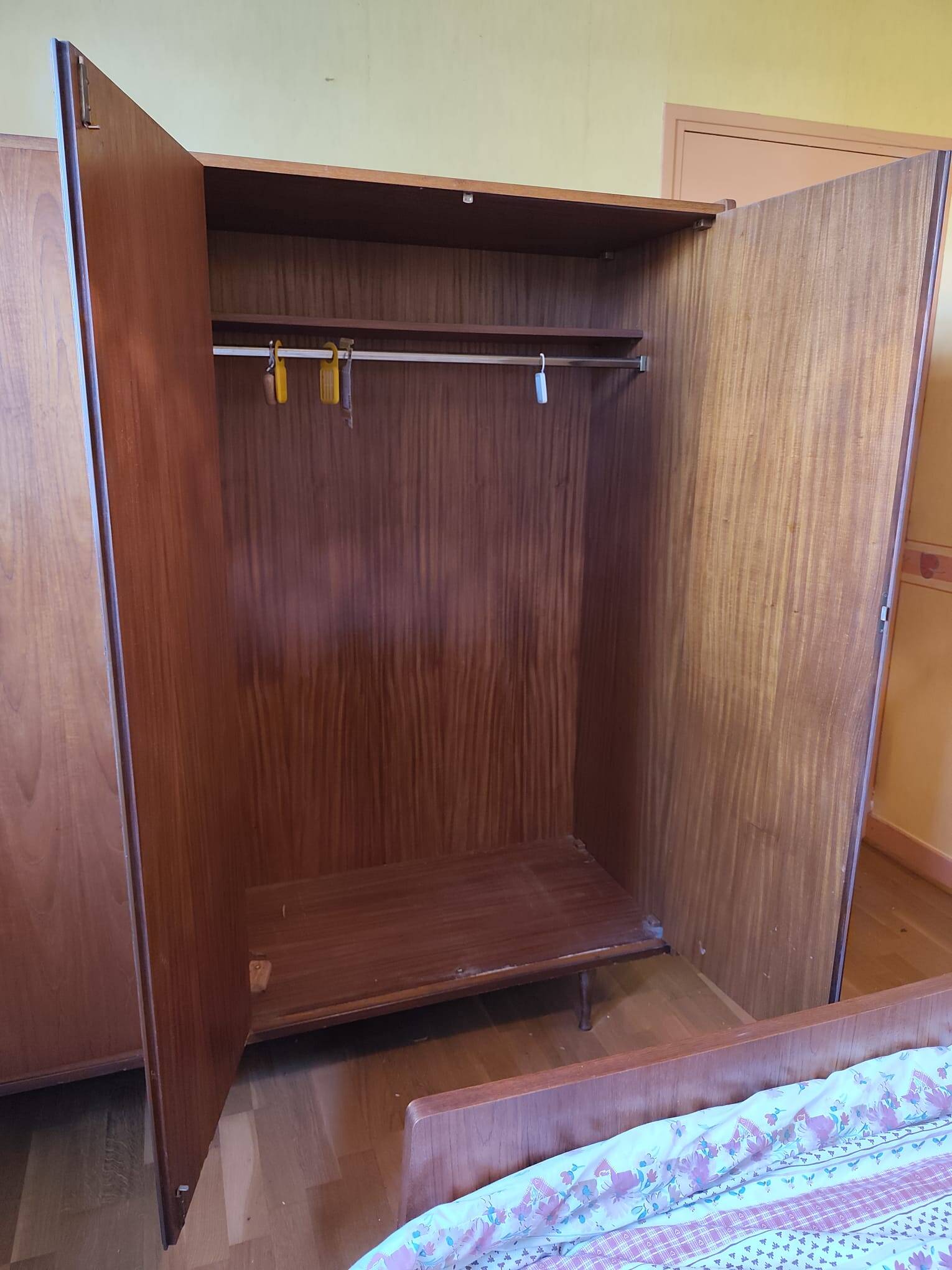 Armoire 4 portes design vintage années 60 | fabricant belge van pelt (signé