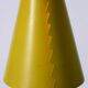 Suspension en forme de cône du milieu du siècle moderne en acier laminé jaune.